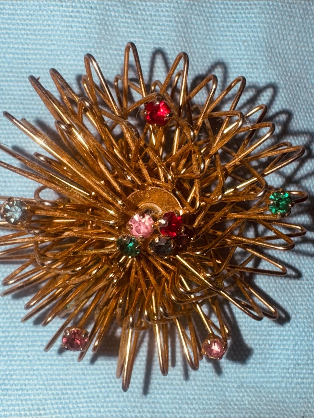 Rare Vintage Gold tone Sputnik brooch with rare coloured stones